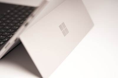 Microsoft reduce precio y actualiza Chat Copilot.
