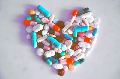 Mejorando recomendaciones de medicamentos mediante relaciones de pacientes