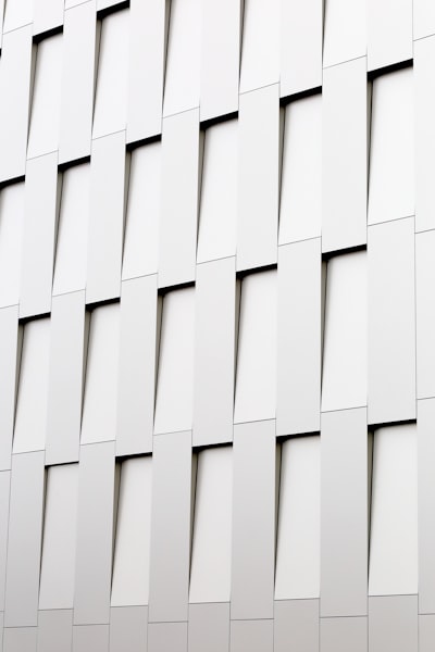 Orquestració neta de serveis amb Facade