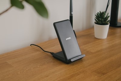 Carga rápida de 100W para tres dispositivos a la vez