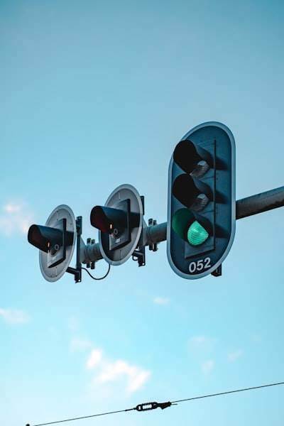 Optimización automatizada del control de congestión Ethernet para autos con aprendizaje por refuerzo