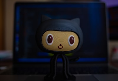 Inyección de prompts en GitHub Agentic Workflows expone datos