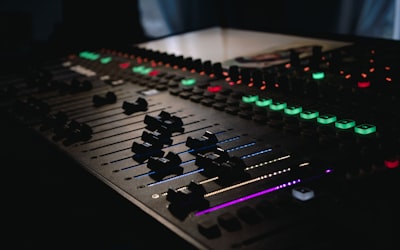 Edición de audio precisa y consistente con FreeSonic