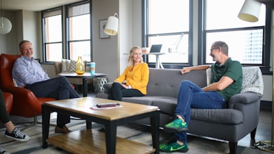 Mejores empresas de IA para startups en Sevilla