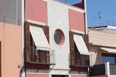 Desarrollador de arquitectura de microservicios con 15+ años de experiencia