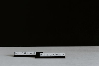 Los modelos de lenguaje rechazan ayudar a usuarios evadir reglas injustas.