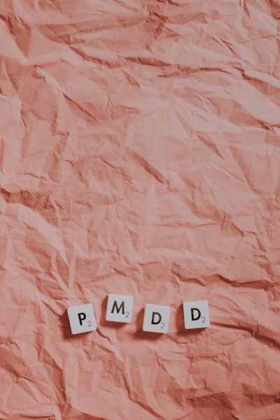 Ajuste Diferenciable de Prompts para el Diagnóstico Multimodal de Alzheimer