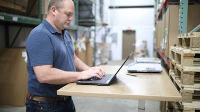 Mejora la eficiencia y expande tu negocio con programación externalizada en Madrid.
