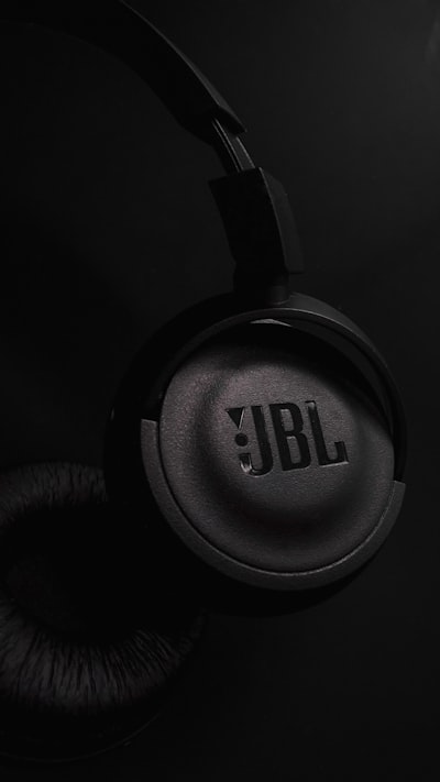 Ahorra $100 en mis auriculares JBL Over-Ear favoritos