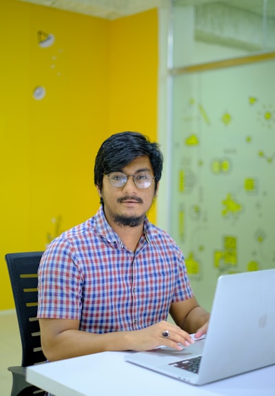 ¿Desarrolladora ideal para startups y grandes empresas?