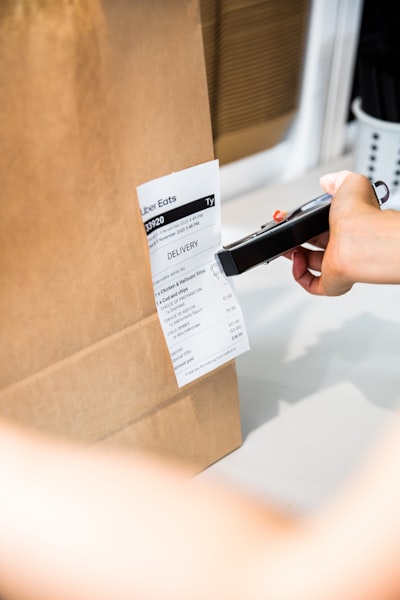 Seguimiento automatizado de órdenes de compra.