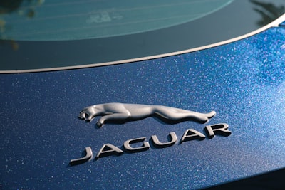Este Jaguar usado es más lujoso que un Rogue nuevo al mismo precio