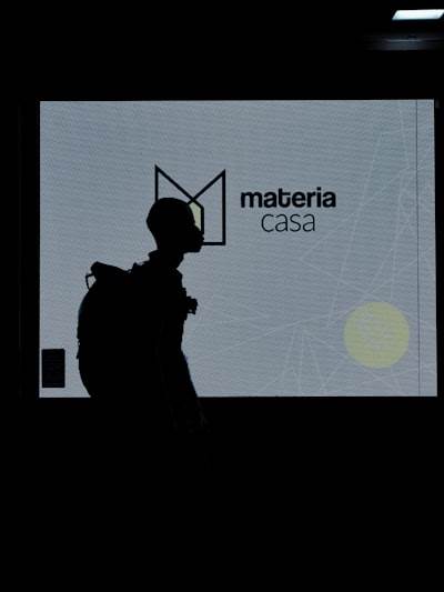 Codificador audiovisual para SAM Audio y recuperación multimodal a gran escala