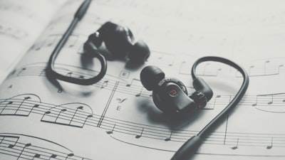 Explorando la música adversarial: enfoque innovador