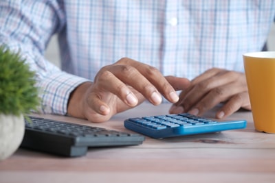 Factores clave del costo de automatización contable