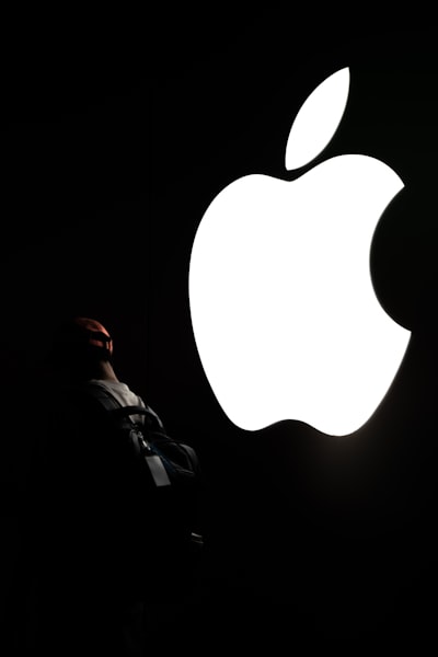 Apple nombra nuevo CEO en reemplazo de Tim Cook
