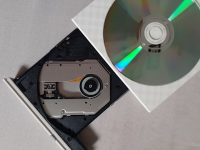 OpenAI Sora vs Otras Herramientas de Video AI: ¿Cuál se Adapta a tus Necesidades?