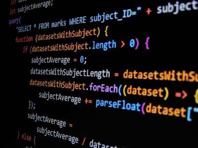 ¿Cómo los software web usan datos para mejorar los resultados?