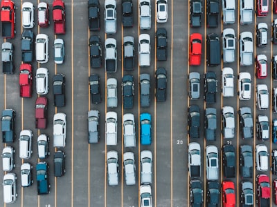 Cómo la automatización reduce errores en gestión de flotas