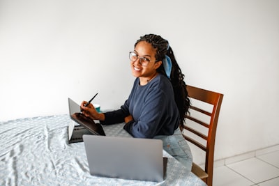 Conoce a Saaniya Chugh - Oradora invitada del curso de escritura de HackerNoon
