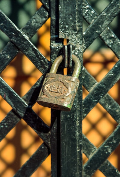 Evitando contenido protegido en aplicaciones legacy con Node.js