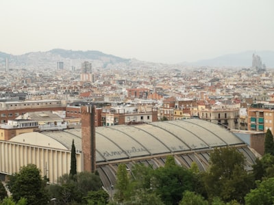 Automatización de tickets de IT desde el correo electrónico en Barcelona