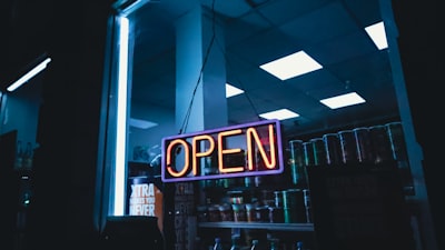 Mejores empresas de software para gestionar tiendas pequeñas en Murcia