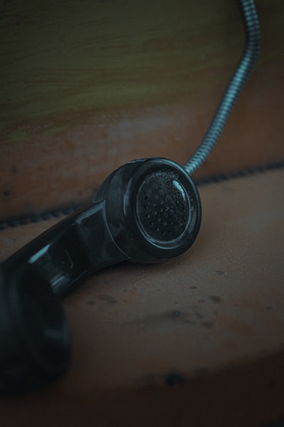 ¿Por qué necesitar agentes de voz de IA personalizados?