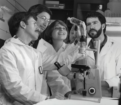 Construyendo la plataforma de IA para investigación científica con Red Hat