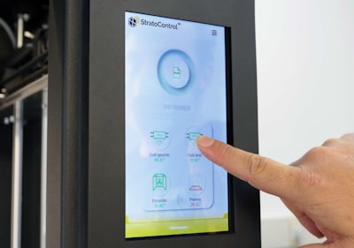 Automatización con software personalizado vs software de prateleira