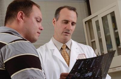 Predicción de gravedad acelerada en el enfermo de Crohn mediante aprendizaje federado multimodal: Un avance revolucionario en la prevención y tratamiento del enfermo de Crohn.