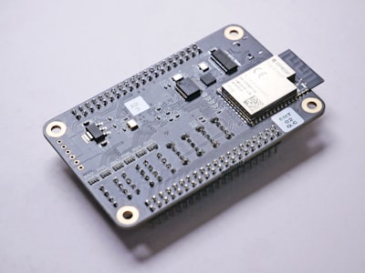 Implementación hardware de coordinación semántica en FPGA