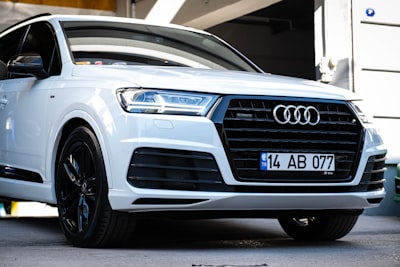 Audi Q9: audio 4D, cabina digital y 10K menos que el Mercedes GLS