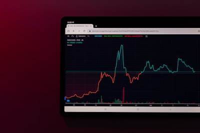 Presale de Pepeto con estaca del 221% supera a BlockDAG y a Bitcoin Hiper como la compra de criptomonedas mejor para el año 2025