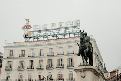 Ahorra con IA en el sector público de Madrid