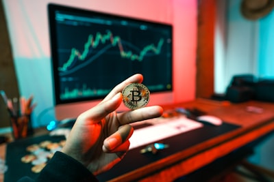 Flujo de trabajo: agente IA analiza BTC en tiempo real