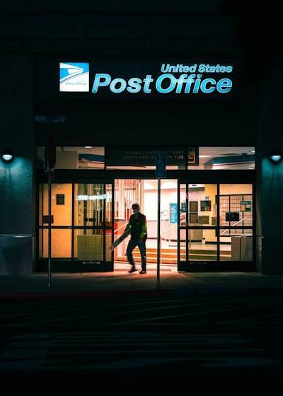 La policía investiga acusaciones de homicidio corporativo por el software de la Oficina de Correos del Reino Unido relacionado con 13 suicidios