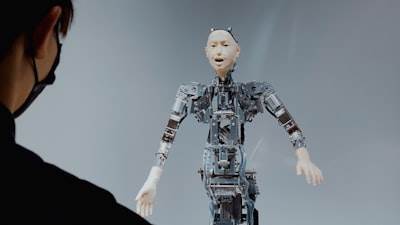 Desmitificando al robot con apariencia humana