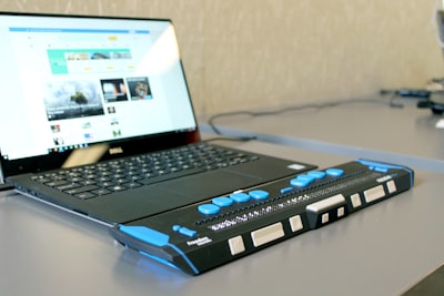 Esta laptop de doble pantalla tiene una característica sutilmente impresionante