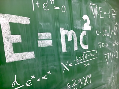 Método innovador para descubrir sistemas dinámicos con LLM