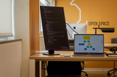 Comparación de servicios de desarrollo de software en la costa