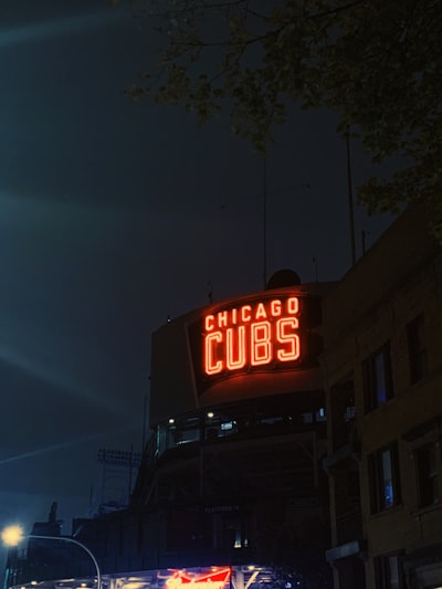 La chaqueta de los Chicago Cubs: un legado de esperanza, desilusión y triunfo histórico