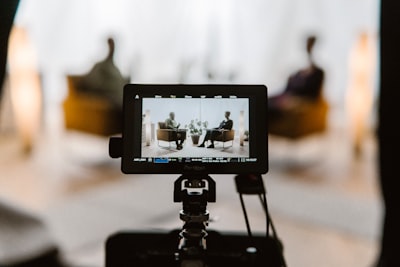 Startup sueca combina perfiles en video con entrevistas por IA