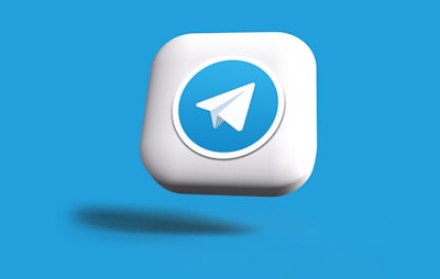 LMS en Telegram: menos fricción, mayor retención