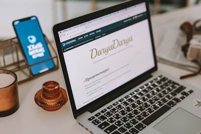Comparación entre el presupuesto de desarrollo web y hazlo tú mismo