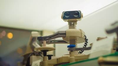 Vision Expert Transformer: Aprendizaje de robots y enrutamiento dinámico