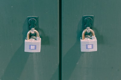Cómo aislar los datos del inquilino en S3 con EKS Identidad de Pod y un Rol de IAM compartido