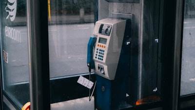 Costo de la automatización de llamadas salientes con IA en 2025
