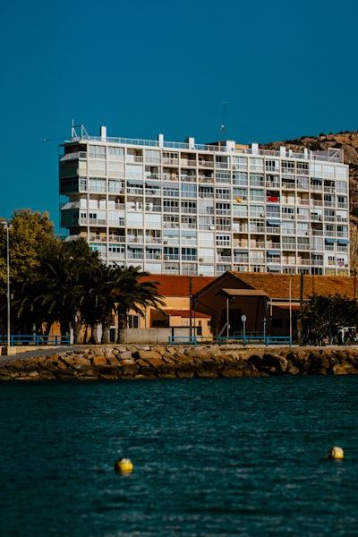 Las 30 mejores empresas para flujos agentivos en Alicante