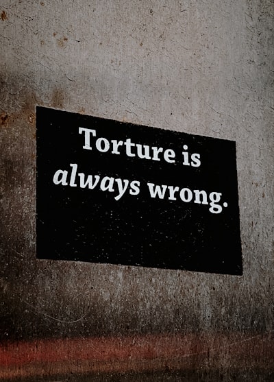 ¿Qué significa ser humano bajo tortura?
